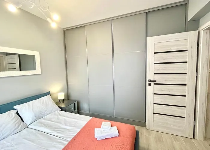 Planeta - Apartamento *